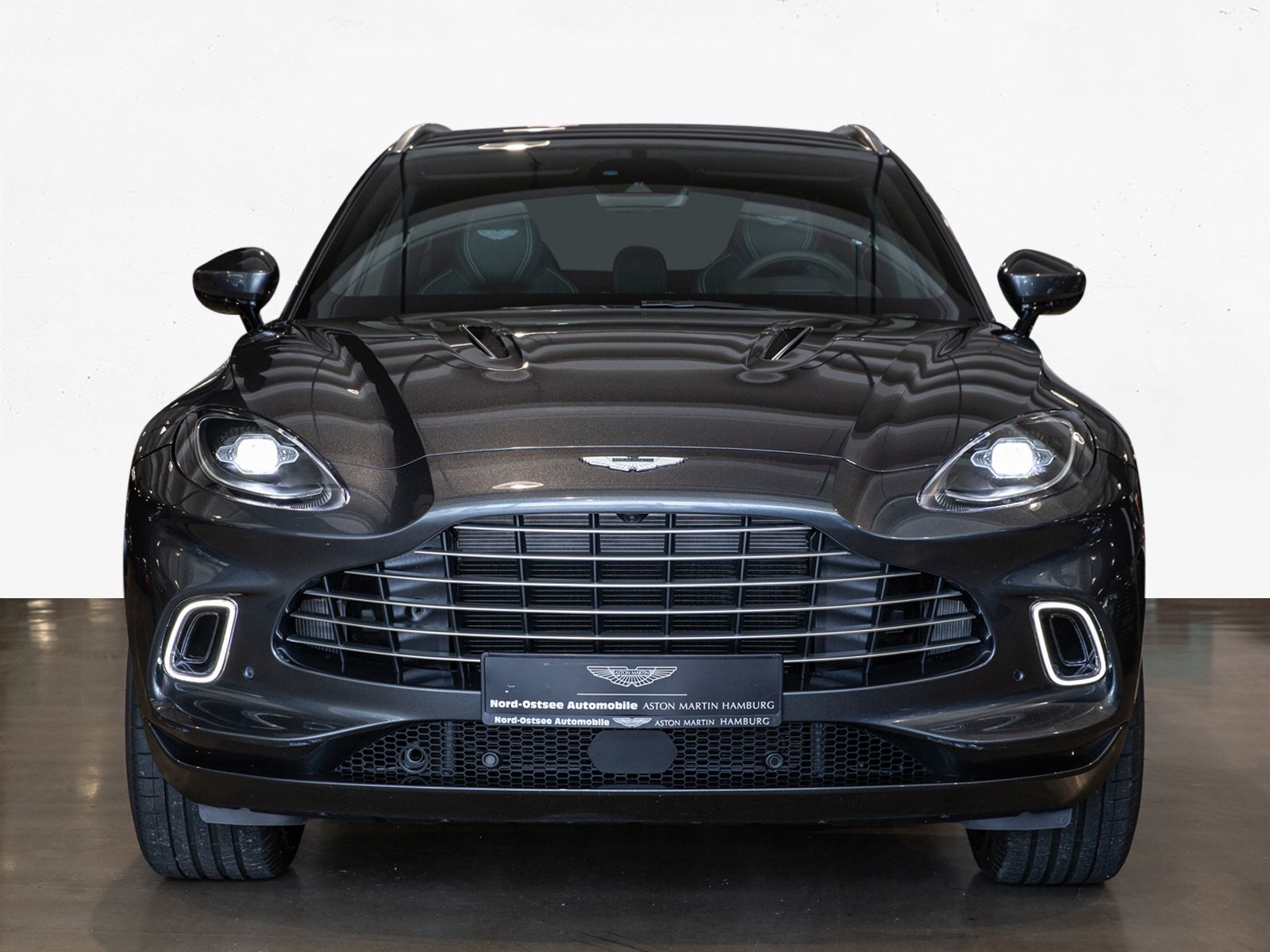 Aston Martin DBX – UPE EUR 247.107,-