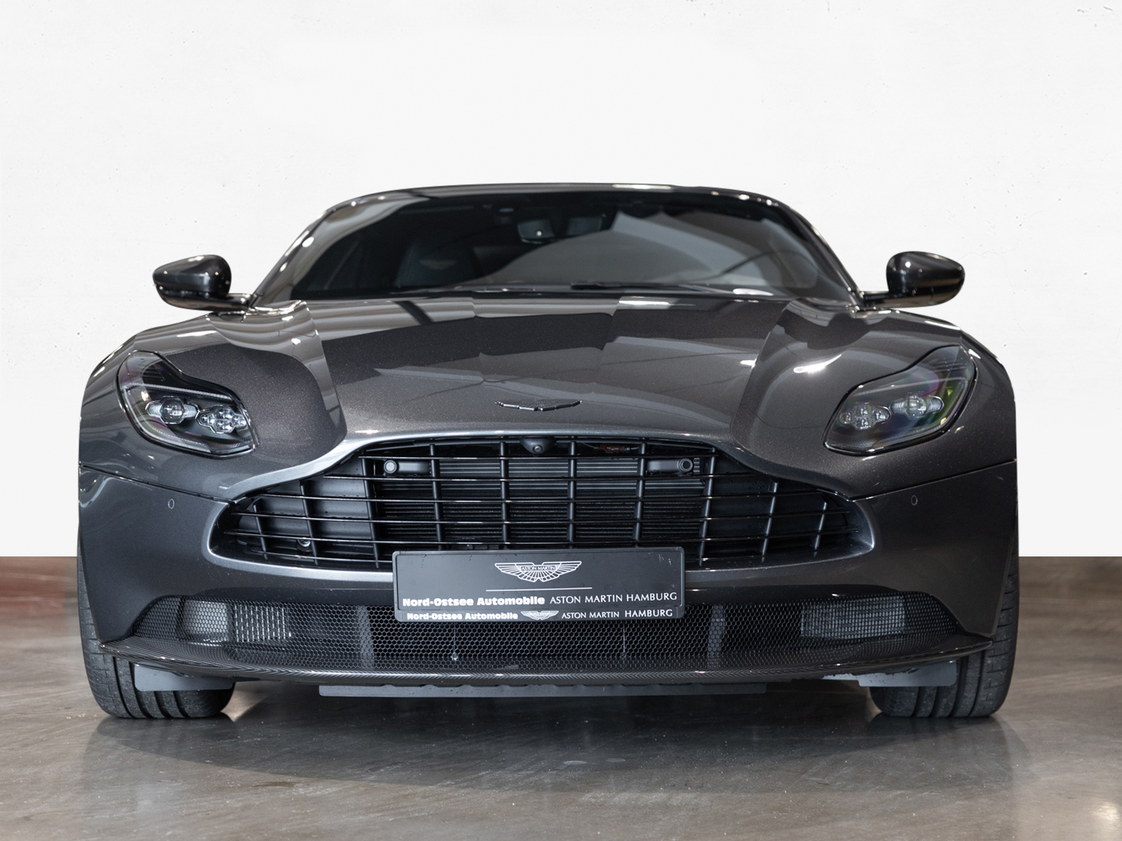 Aston Martin DB11 V8 Volante – UPE EUR 287.207,-