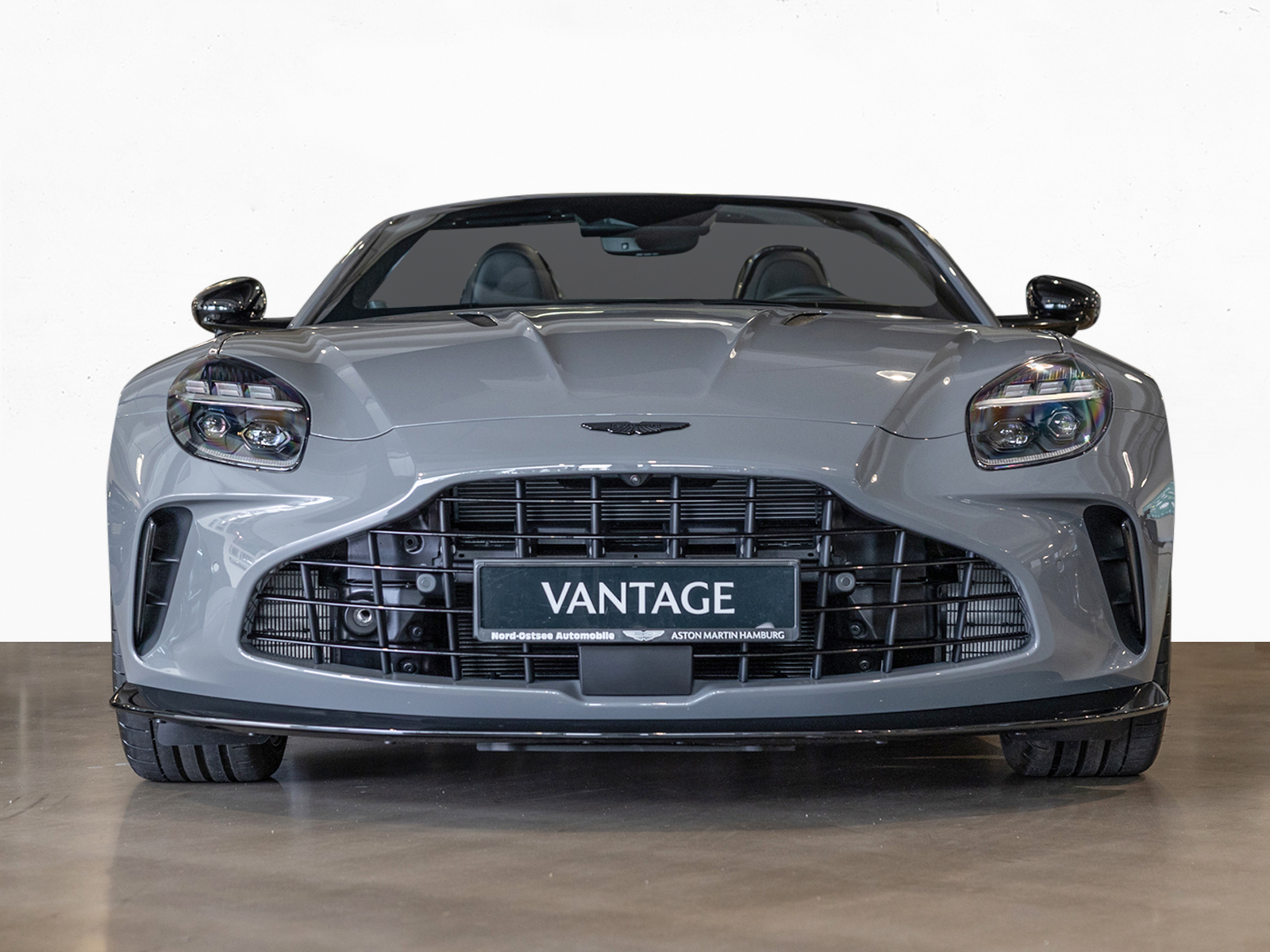 Aston Martin V8 Vantage Roadster