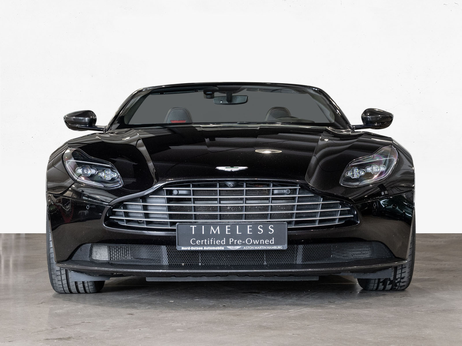 Aston Martin DB11 V8 Volante