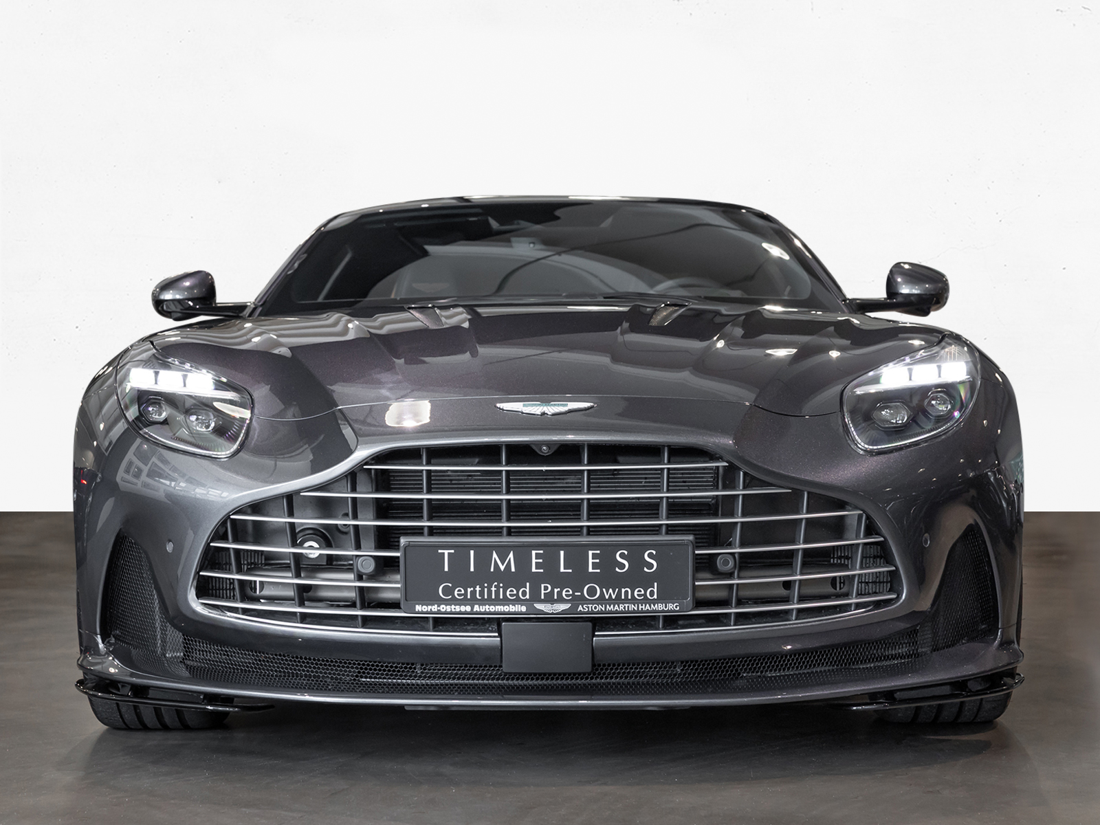 Aston Martin DB12 V8 Coupe