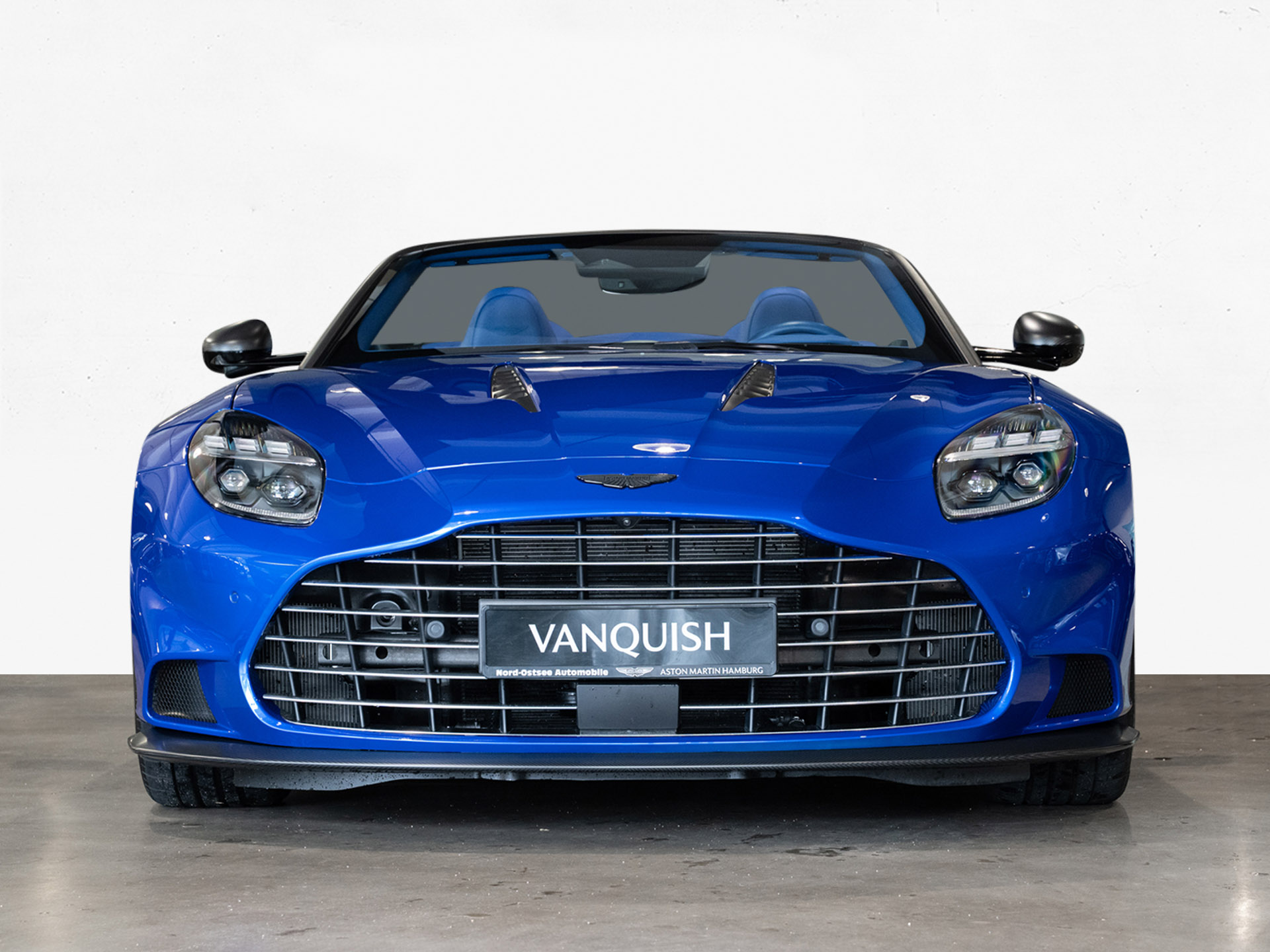 Aston Martin Vanquish Volante